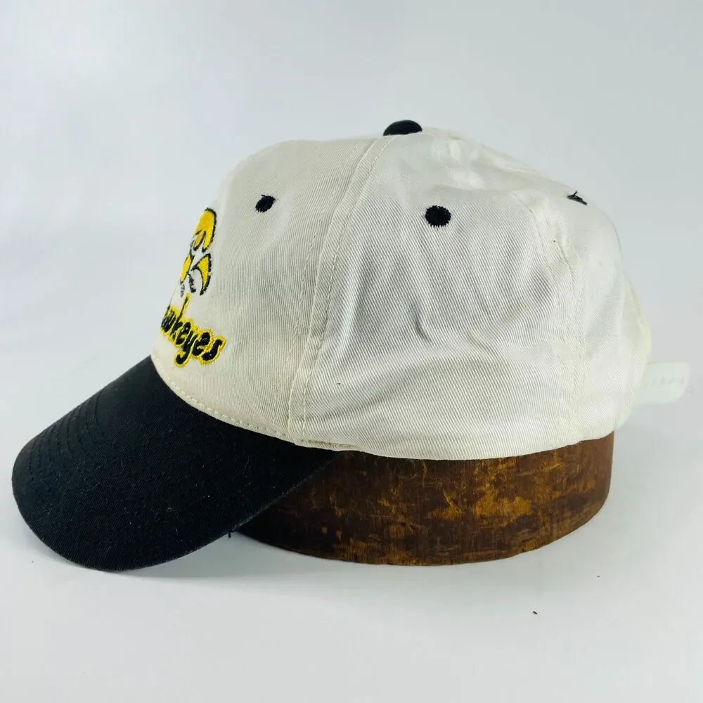VINTAGE Iowa Hawkeyes Hat Cap Black Gold Yellow Youngan Snapback NCAA Big Ten